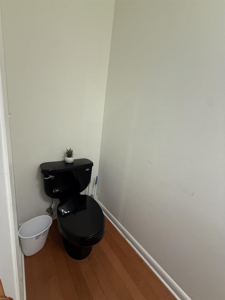 449 Monroe Ave #104 - Photo 7 of 24