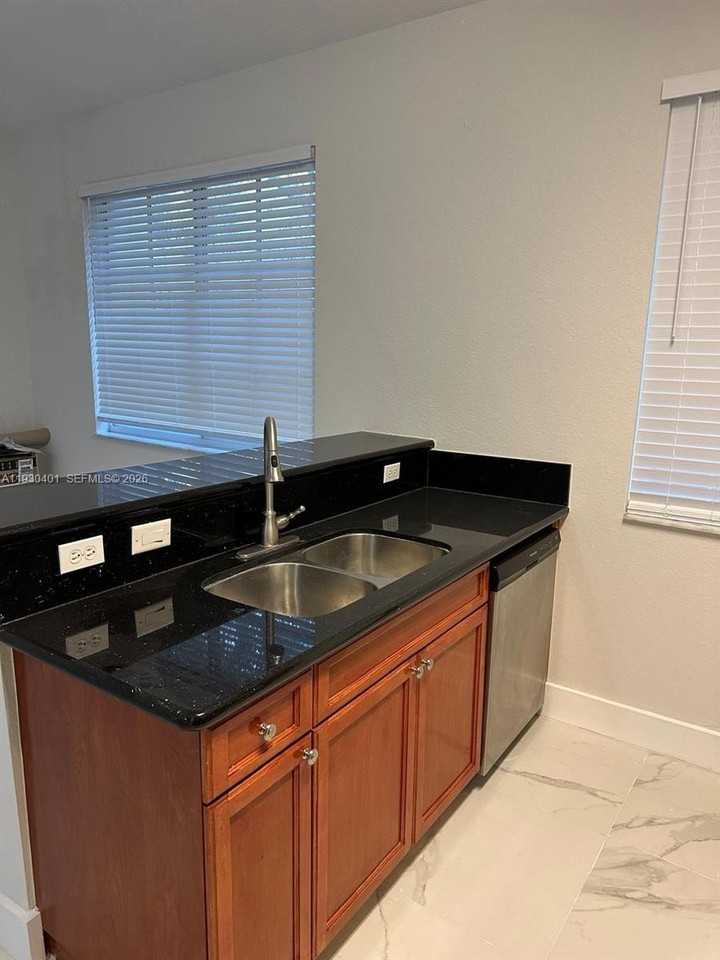 12421 Sw 50th Ct #337 - Photo 6 of 34