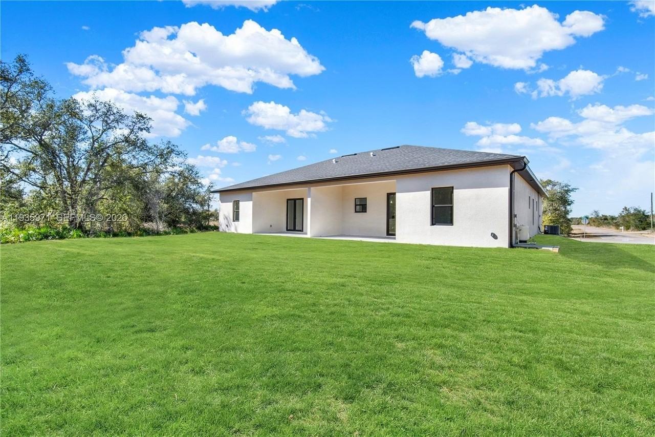 66 Organ St #66 - Photo 3 of 33