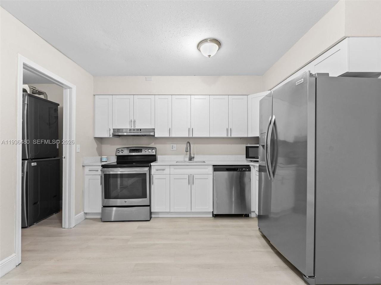 5880 Nw 19th St #A - Photo 6 of 32