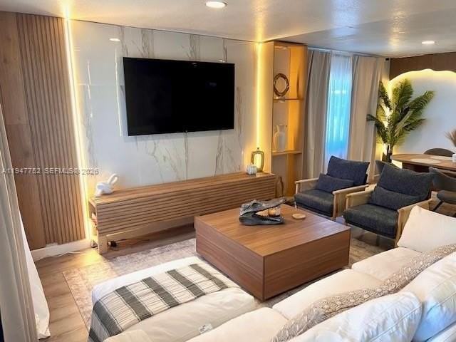 601 Nw 10th St #1 - Photo 2 of 7