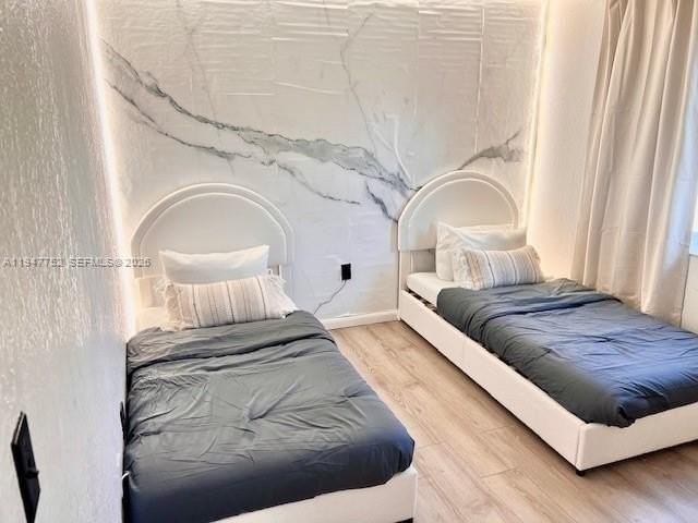 601 Nw 10th St #1 - Photo 4 of 7