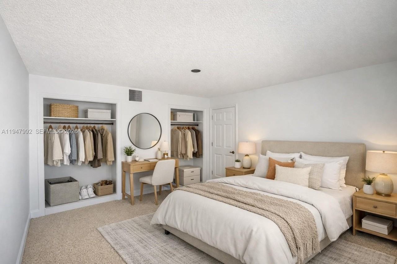 400 Se 4th Ave #1 - Photo 3 of 4