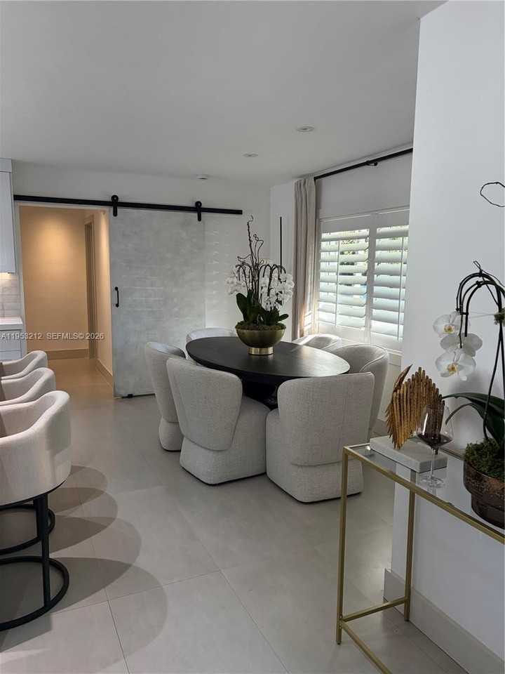 8425 Sw 107th St - Photo 7 of 25