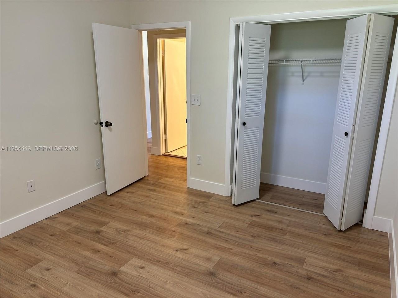 11132 Sw 153rd Ct - Photo 5 of 33