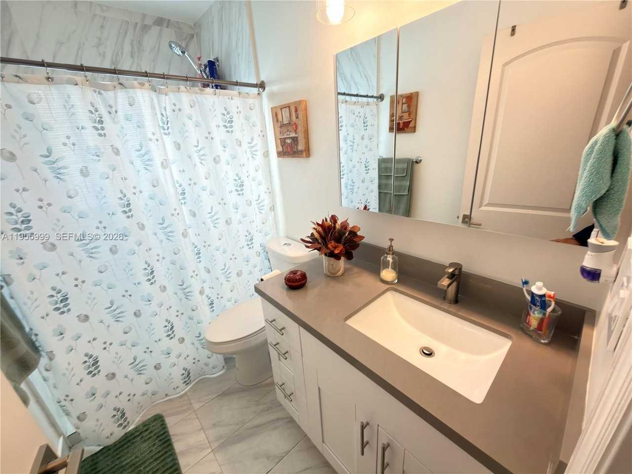 7128 Sw 22nd St #7128 - Photo 7 of 19