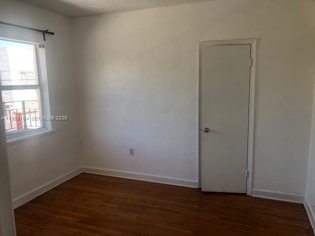 736 13th St #202 - Photo 6 of 6
