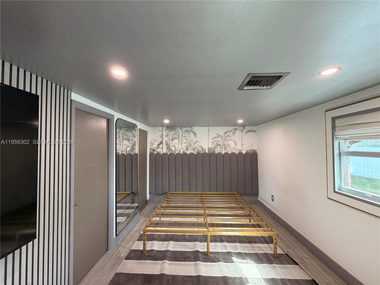 1532 N Andrews Ave - Photo 3 of 34