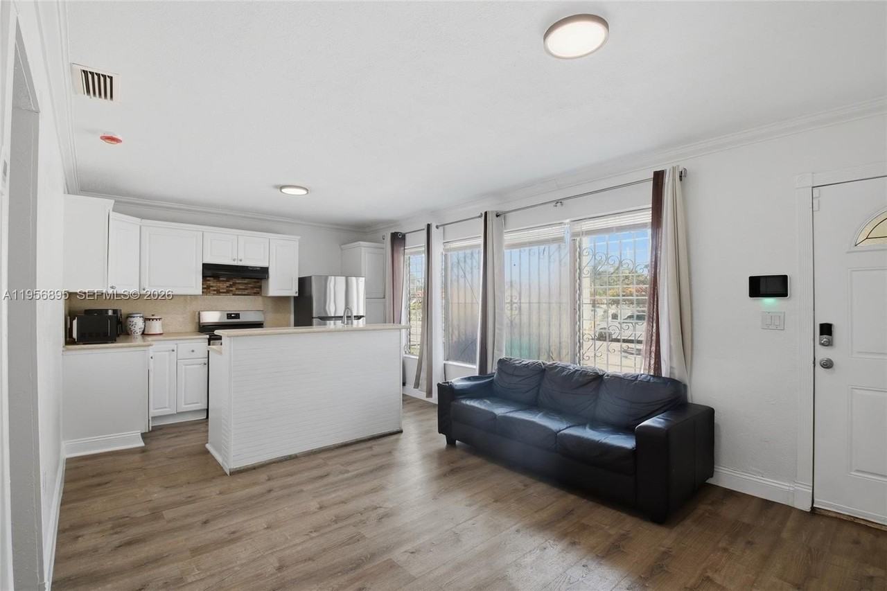 3380 Nw 14th St #0 - Photo 4 of 19