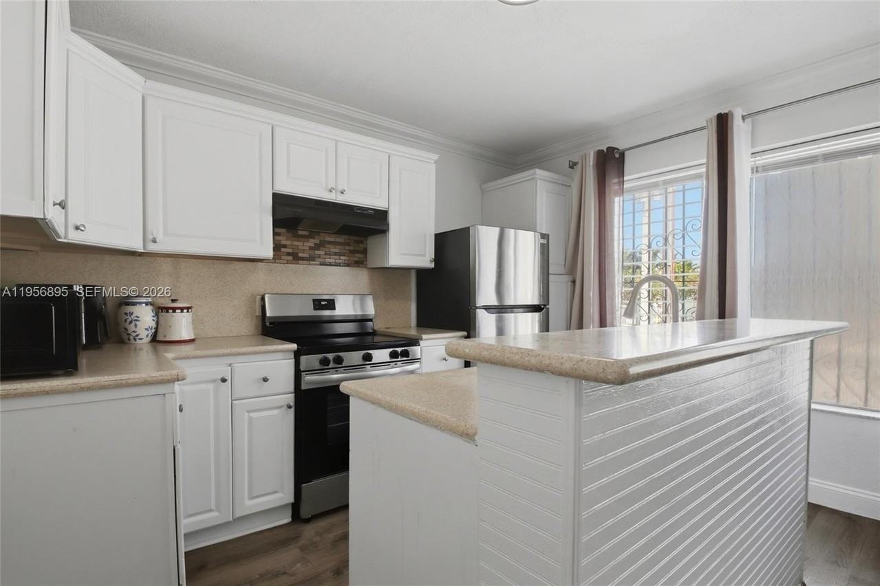 3380 Nw 14th St #0 - Photo 6 of 19