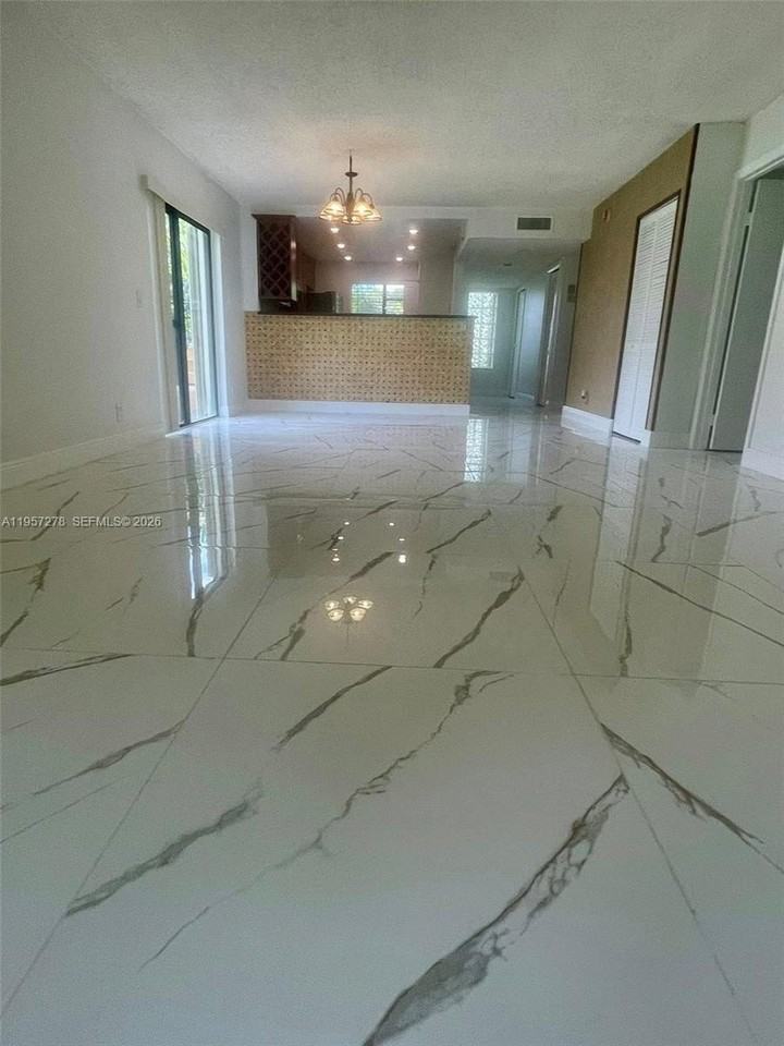 403 Lakeview Dr #106 - Photo 6 of 23