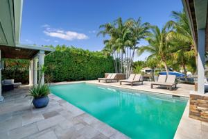 featured image of 7910 Hawthorne Ave