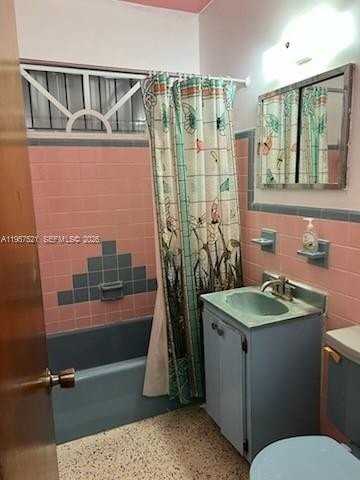 470 Nw 51st Ave #470 - Photo 6 of 7