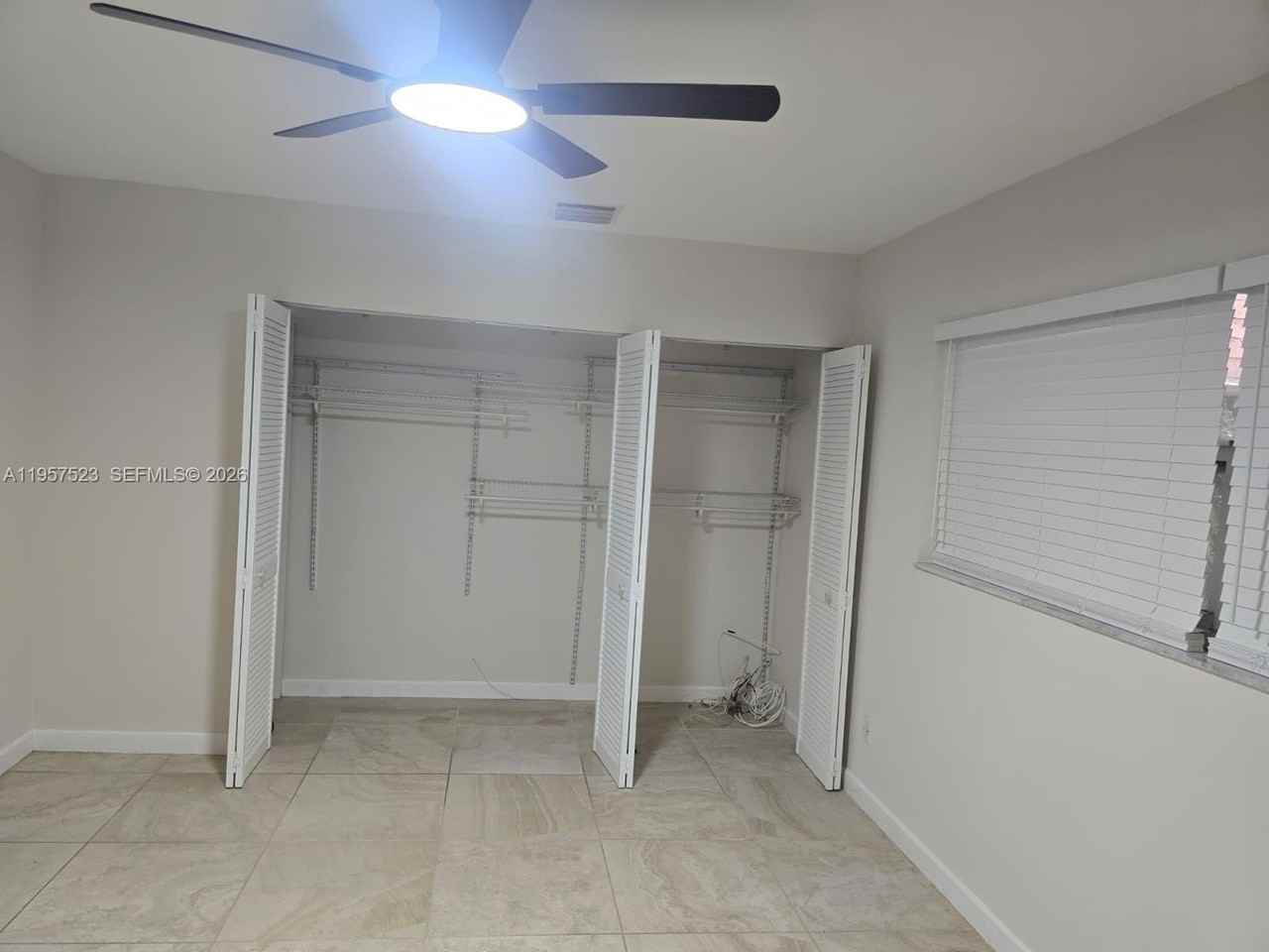 5151 W Oakland Park Blvd #303 - Photo 7 of 47