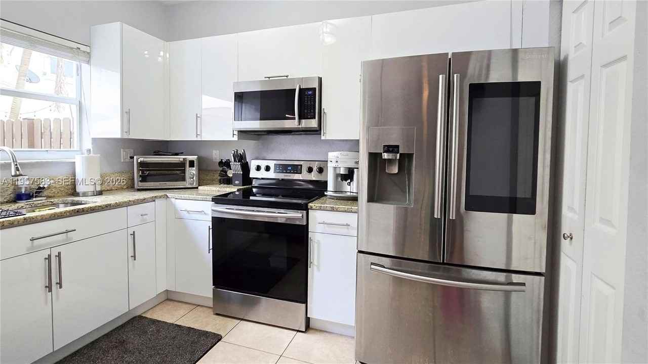 5109 Sw 141st Ave #5109 - Photo 2 of 40