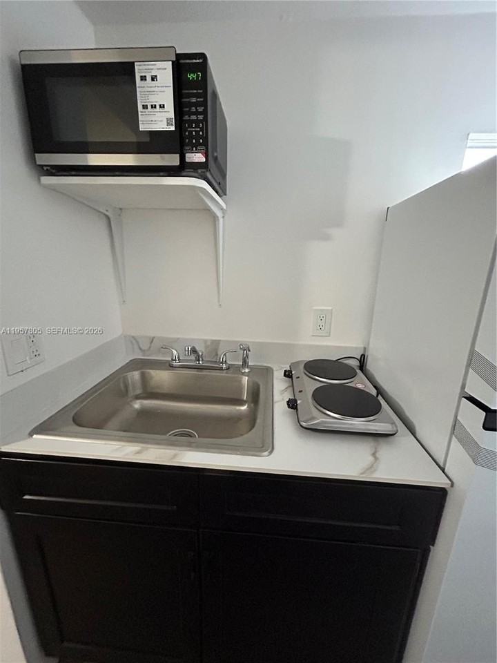 11942 N Branch Rd #C - Photo 6 of 13