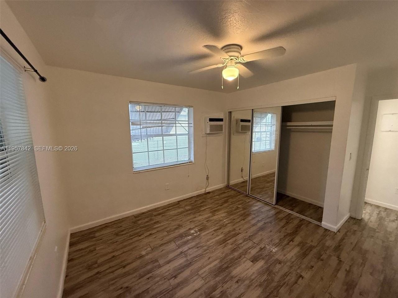 34 Sw 5th St #2 - Photo 6 of 12