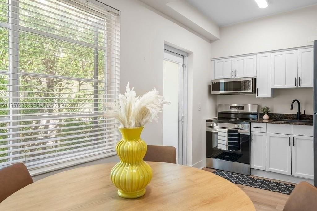 1471 Lincoln Ter #2 - Photo 6 of 22