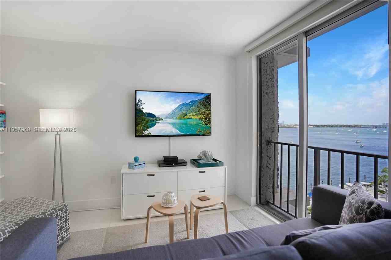 800 West Ave #809 - Photo 2 of 11