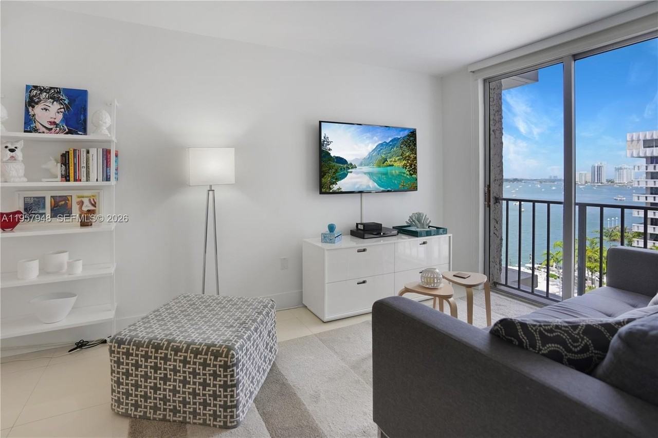 800 West Ave #809 - Photo 3 of 11