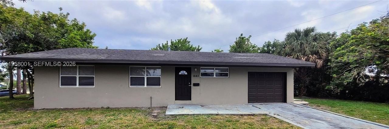 1642 44th St #NA - Photo 2 of 25