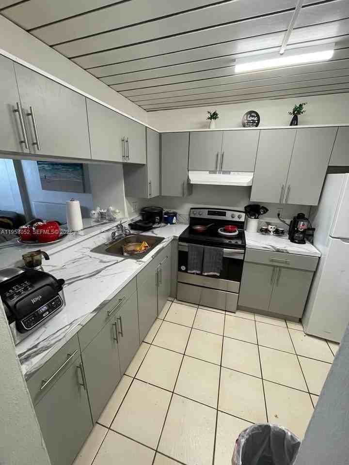 19781 Sw 114th Ave #243