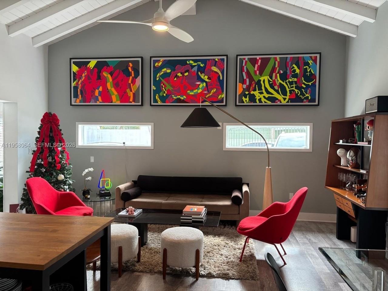 3525 Poinciana Ave - Photo 3 of 8