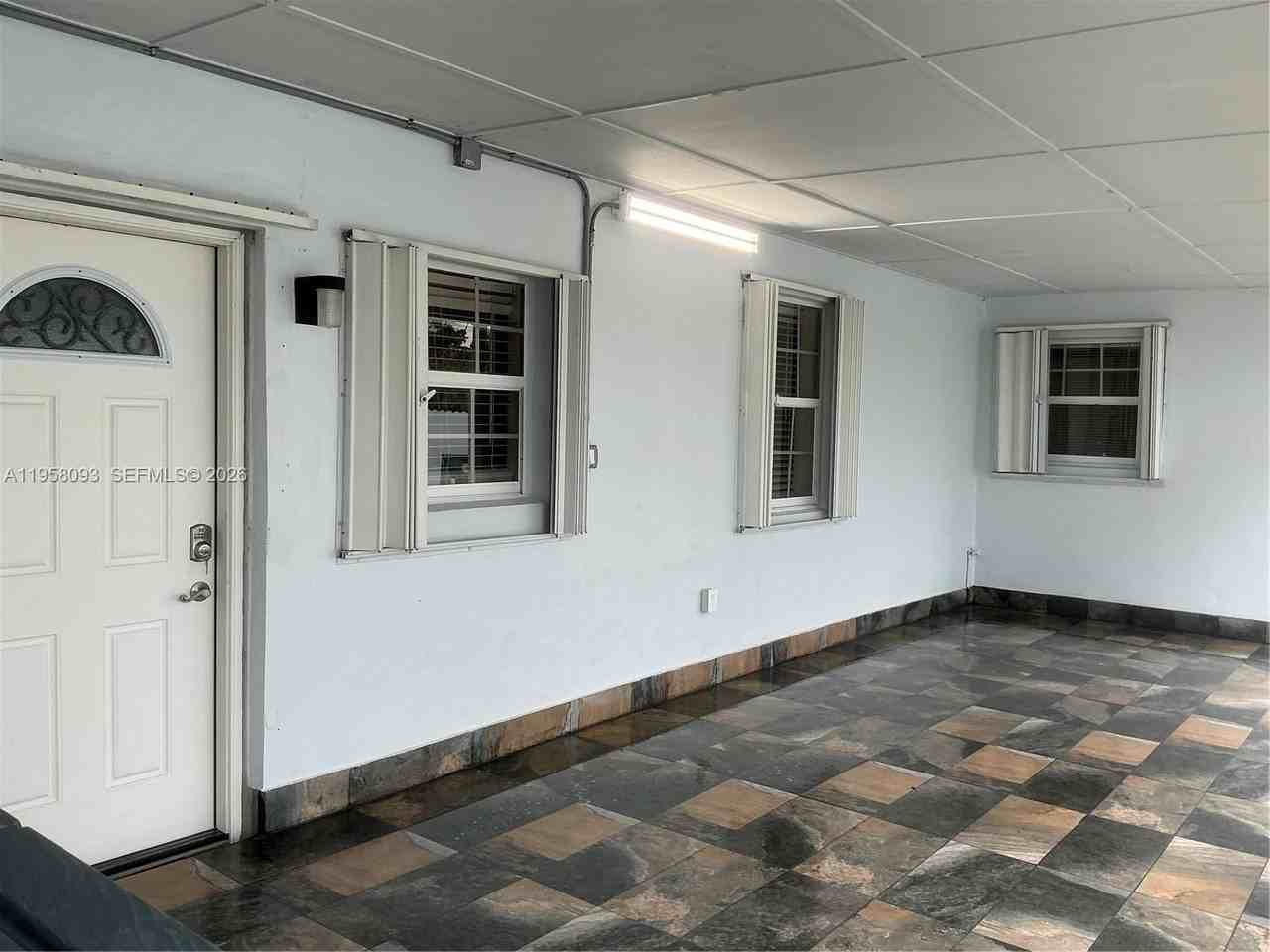 14821 Sw 104th Ave #0