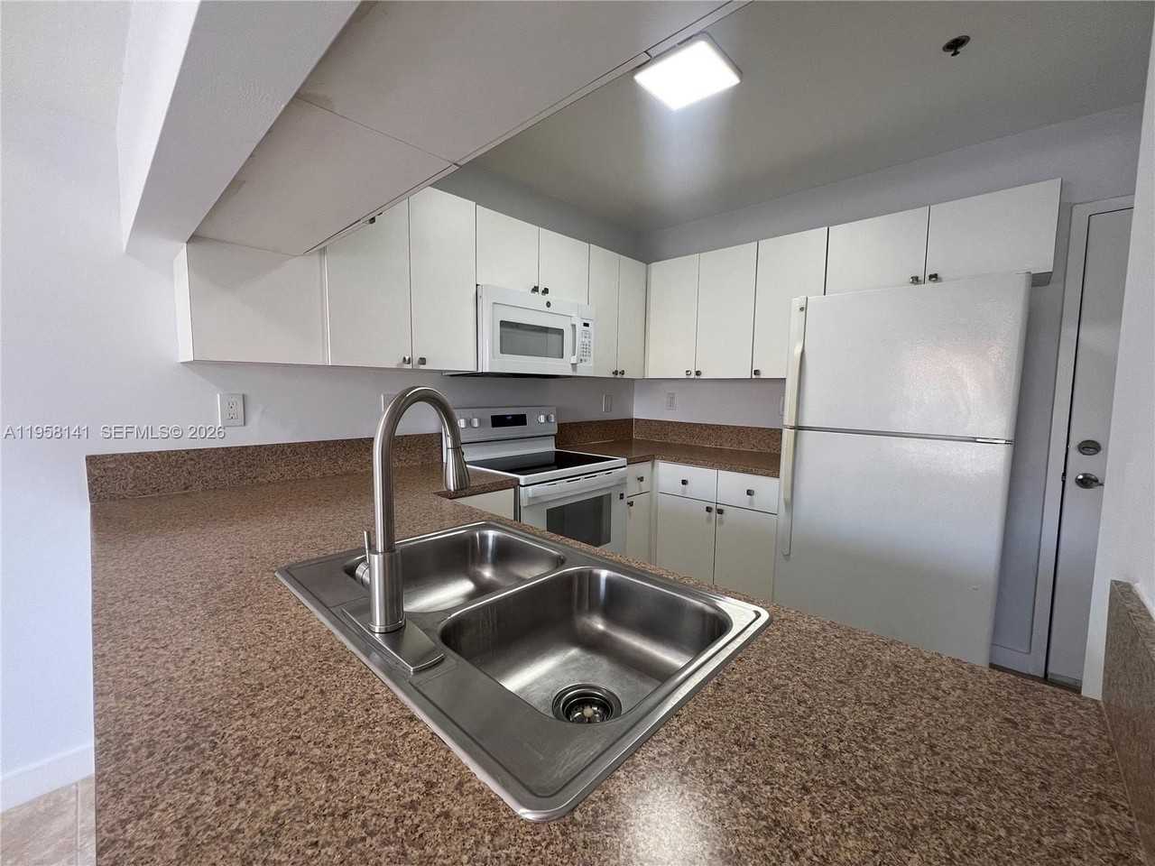 9720 Sw 184th St #210 - Photo 6 of 12