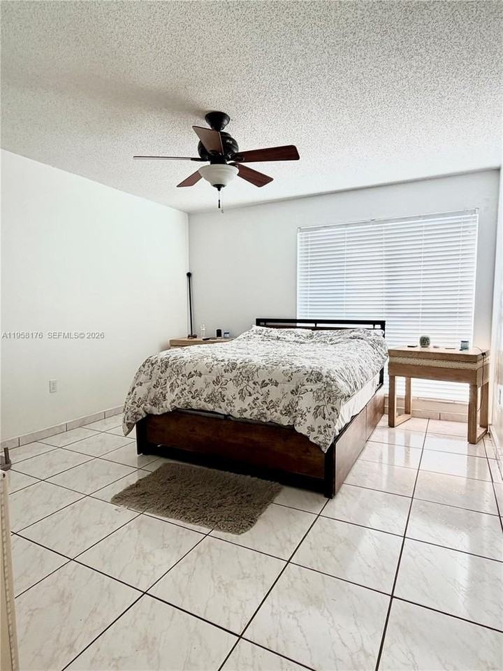 305 W 68th St #516 - Photo 6 of 16