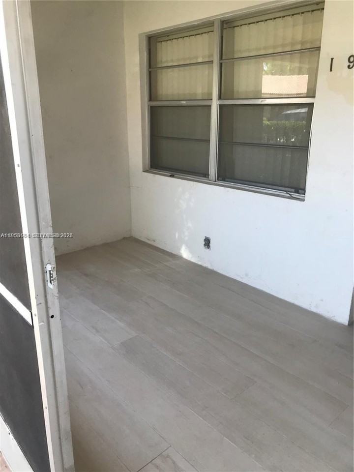 501 Blue Heron Dr #109A - Photo 2 of 6