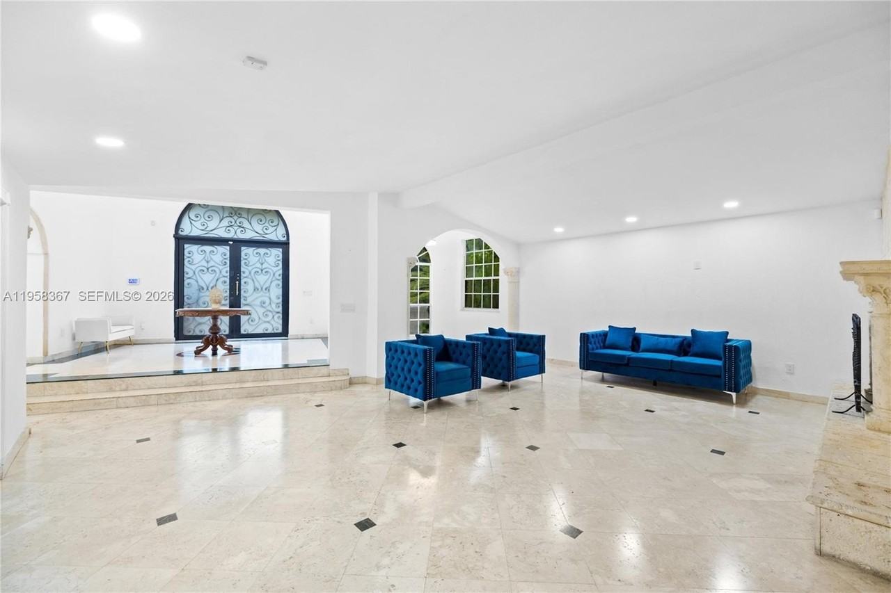 12300 Old Cutler Rd #1 - Photo 7 of 50