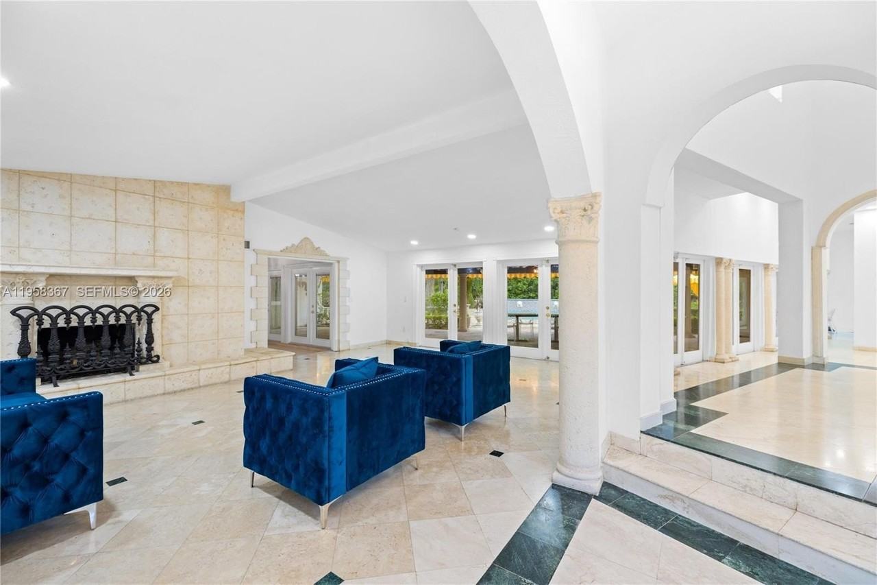 12300 Old Cutler Rd #1 - Photo 7 of 39