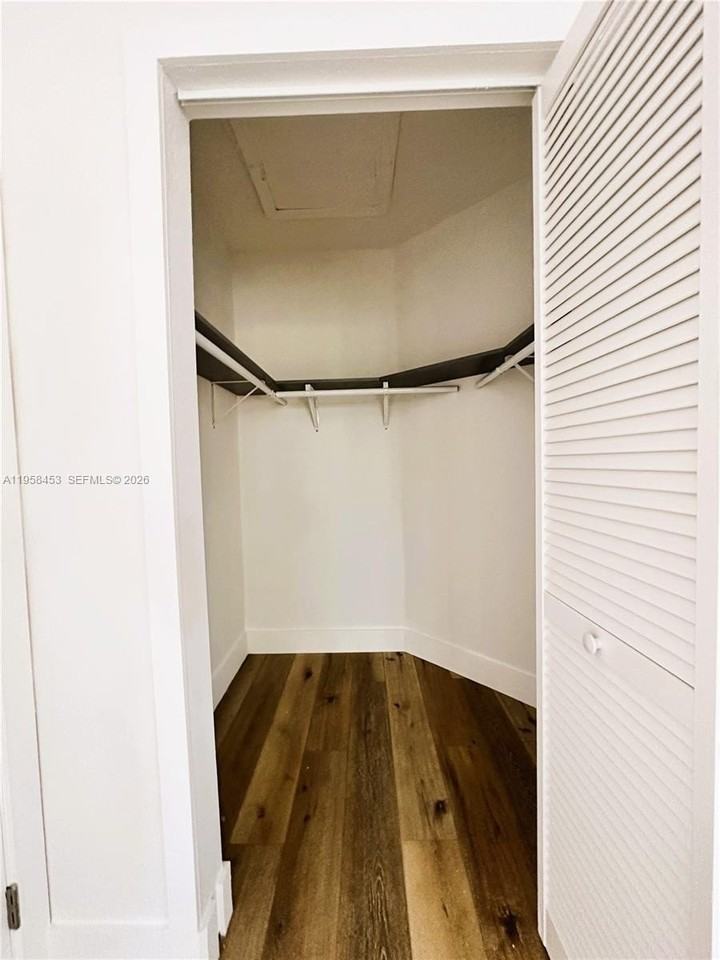 1278 Sw 2nd St #4 - Photo 6 of 10