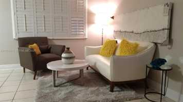 featured image of 333 Se Martin Ave #3-1