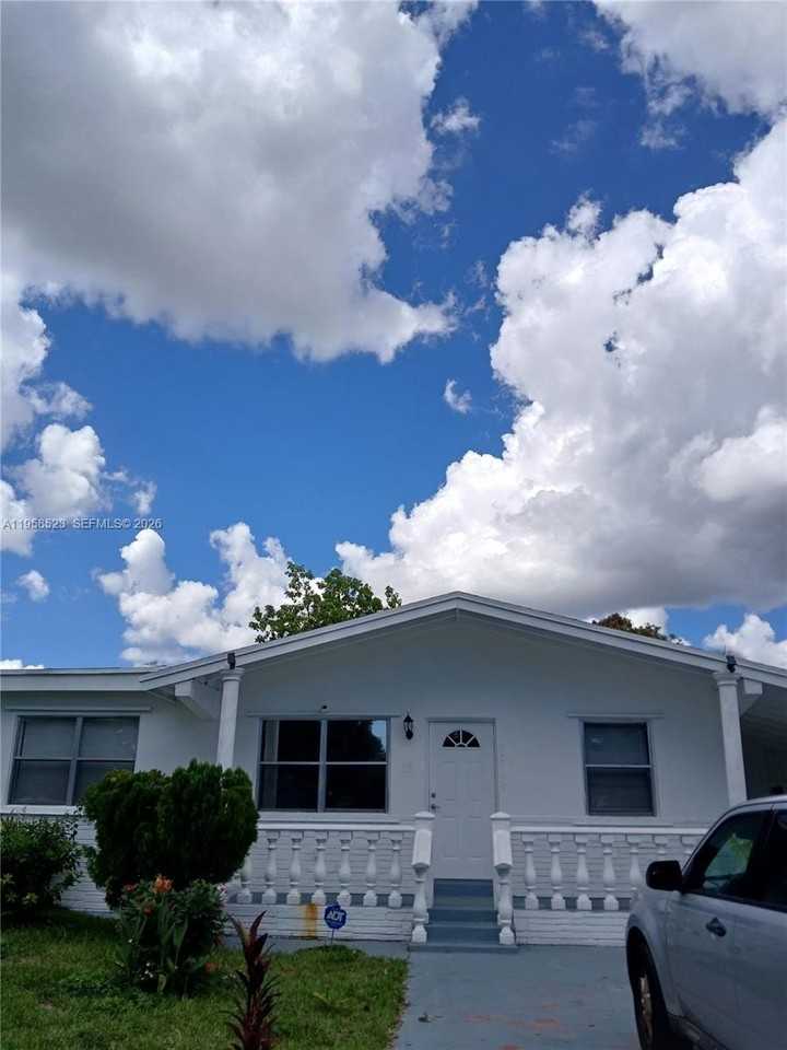 6505 Pines Pkwy #2 - Photo 7 of 7