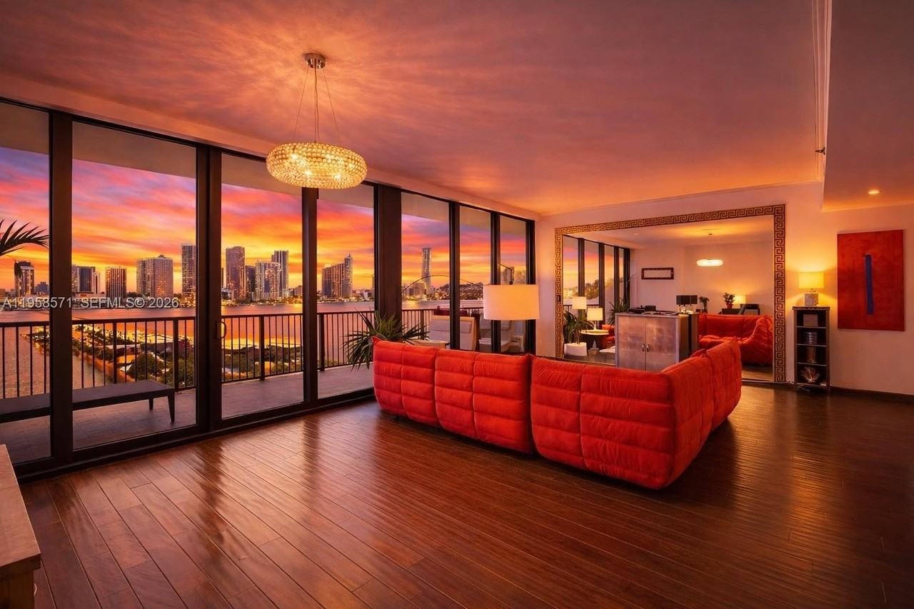 1000 Venetian Way #1106 - Photo 2 of 25