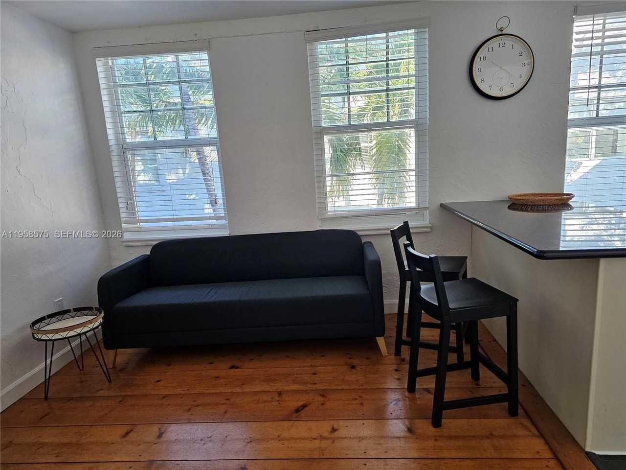 622 15th St #3 - Photo 3 of 24