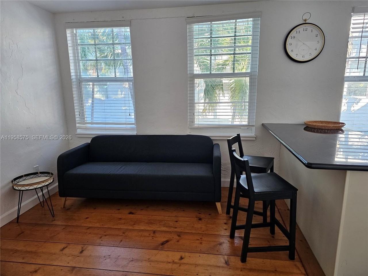 622 15th St #3 - Photo 4 of 24