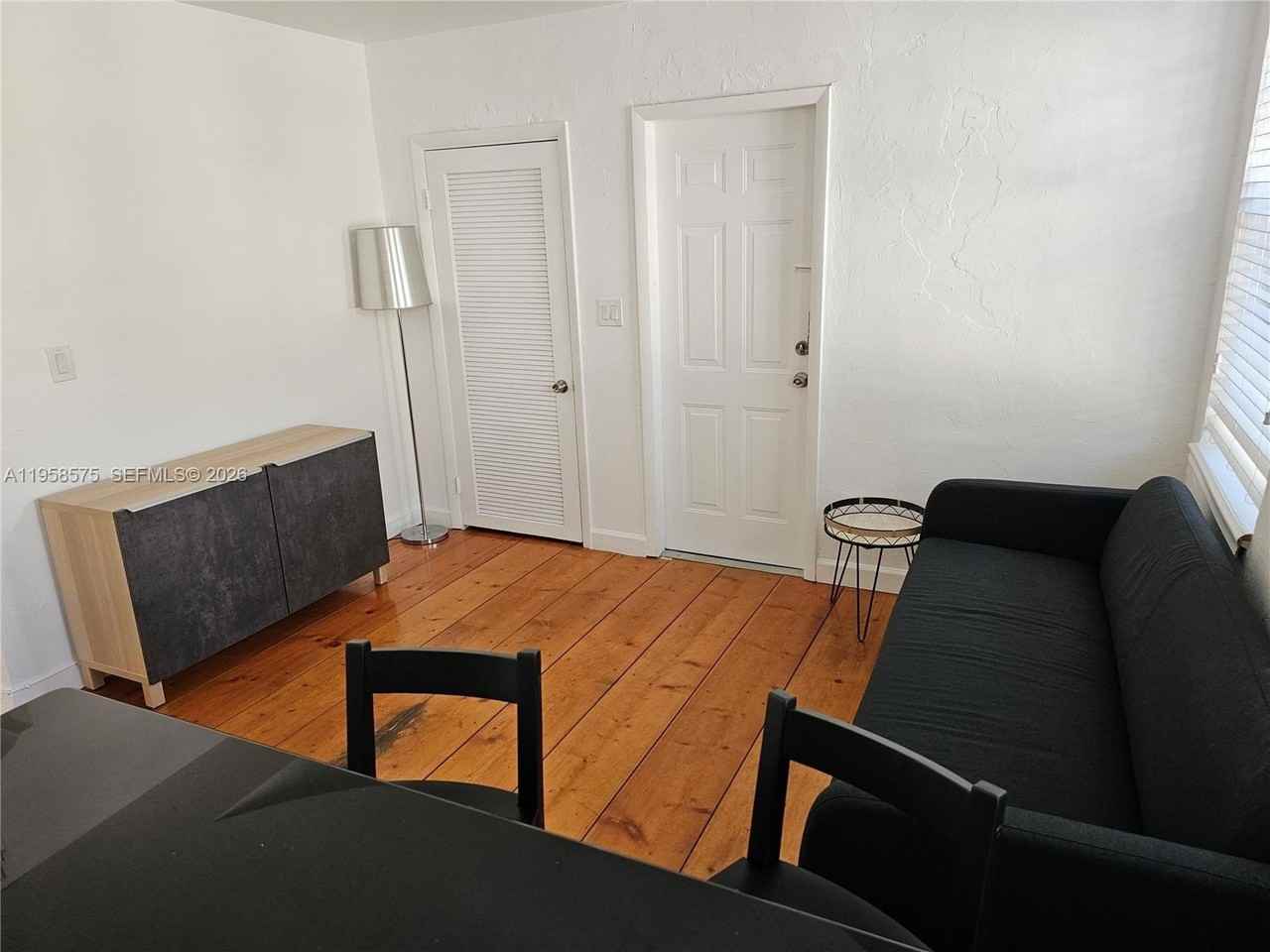 622 15th St #3 - Photo 6 of 24