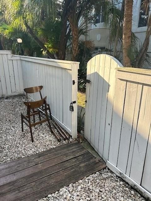 6845 Sw 45th Ln #1 - Photo 4 of 17