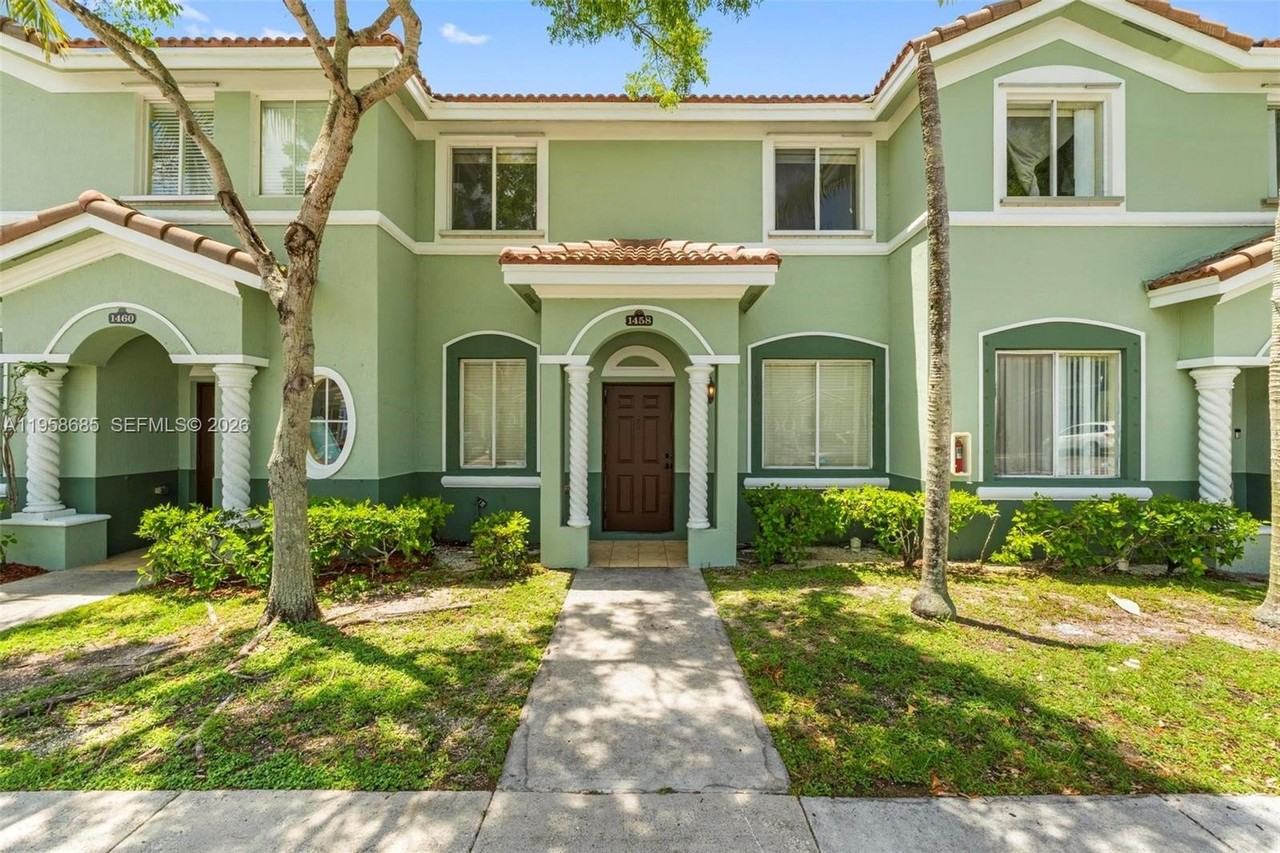 1458 Se 24th Ct #353 - Photo 2 of 41