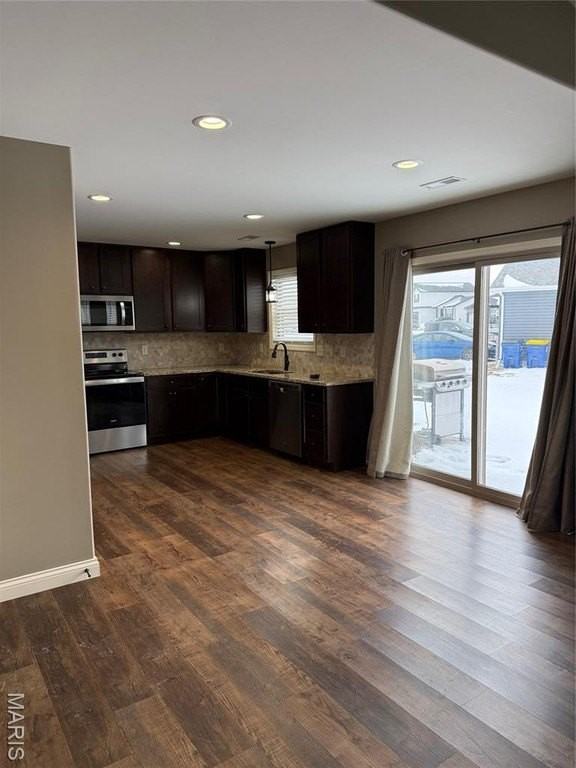 29493 Walnut Valley Ct - Photo 3 of 14