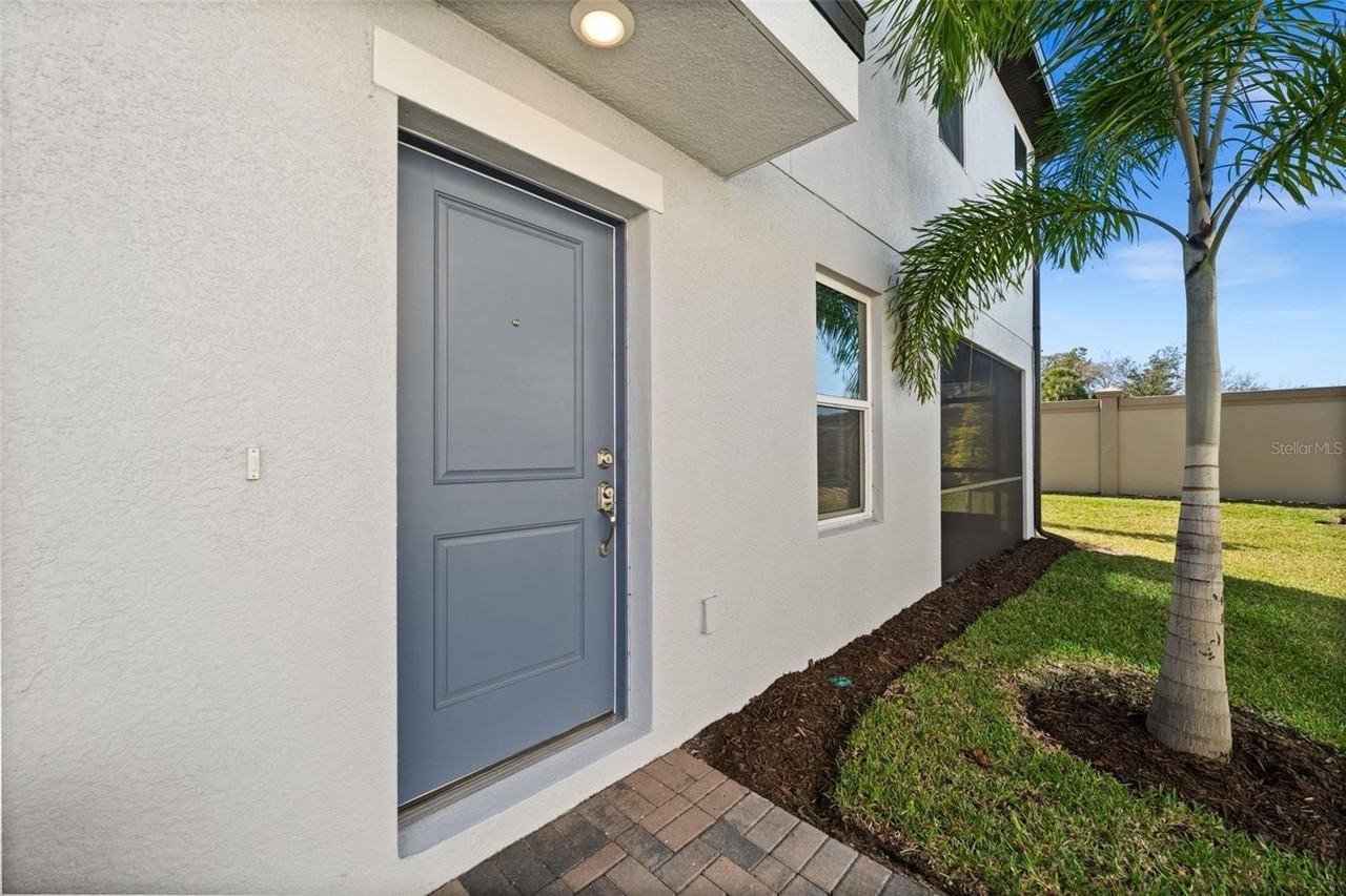 5429 Tripoli Dr - Photo 3 of 49