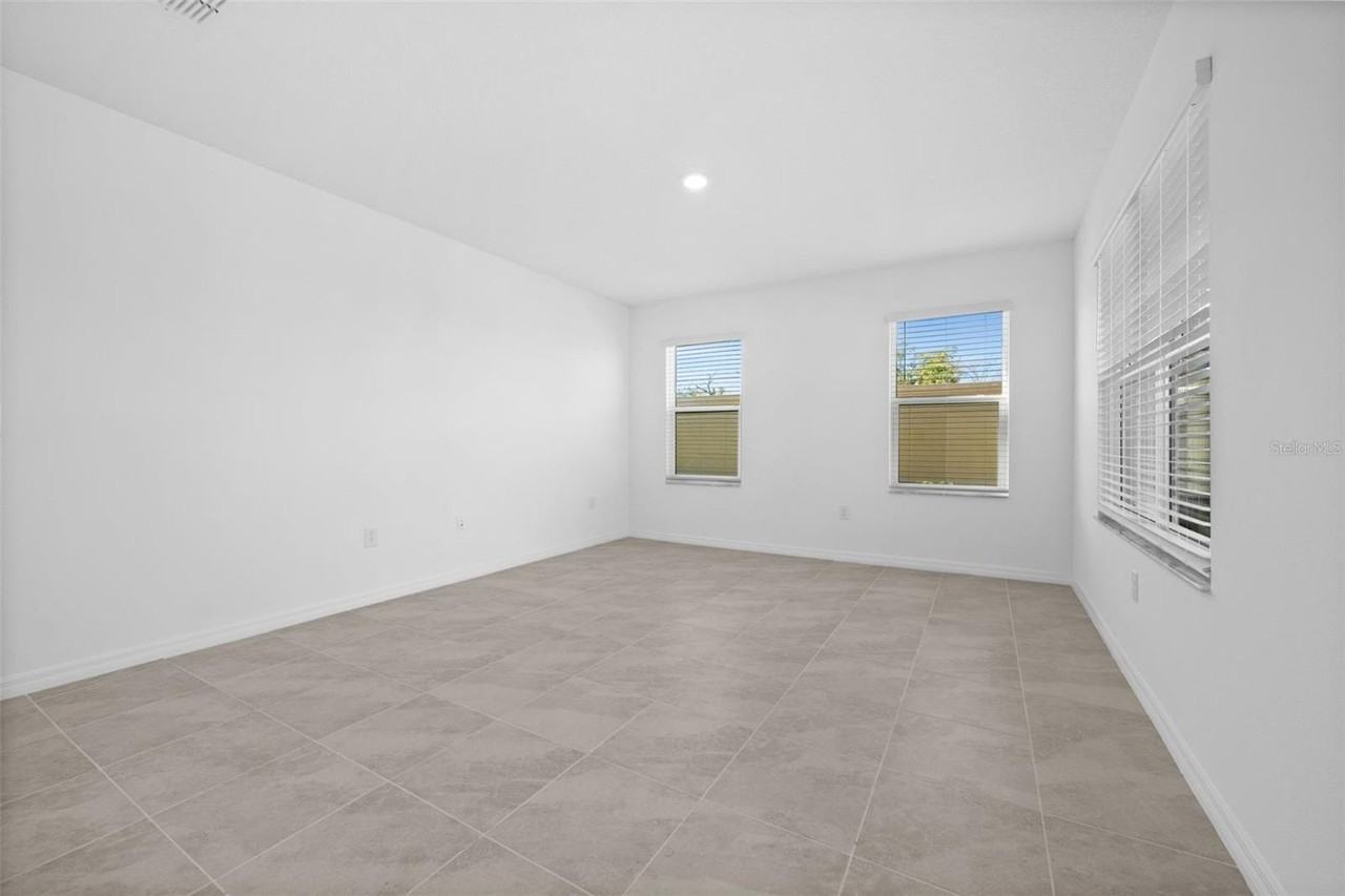 5429 Tripoli Dr - Photo 6 of 49