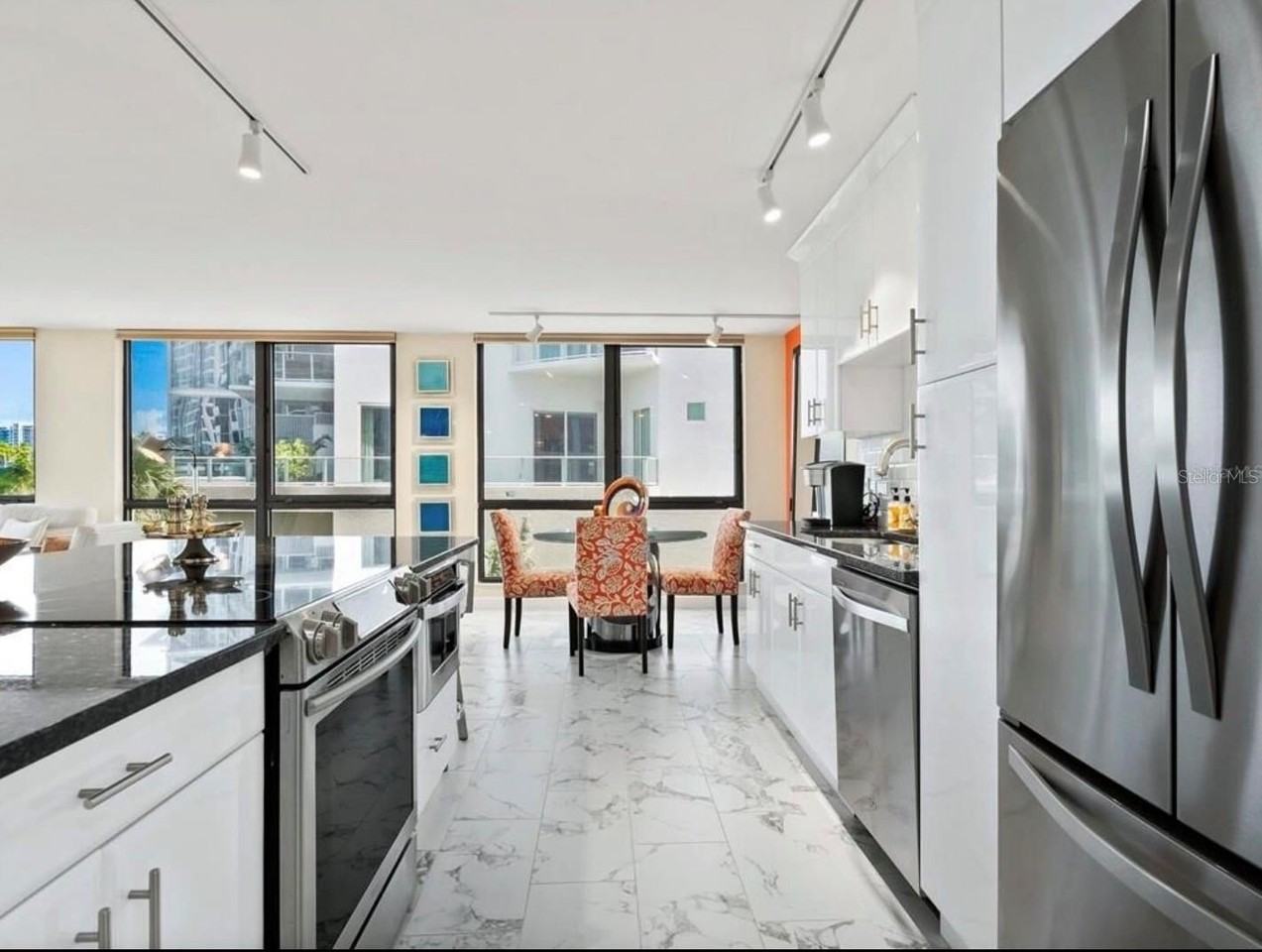 707 S Gulfstream Ave #301 - Photo 6 of 35