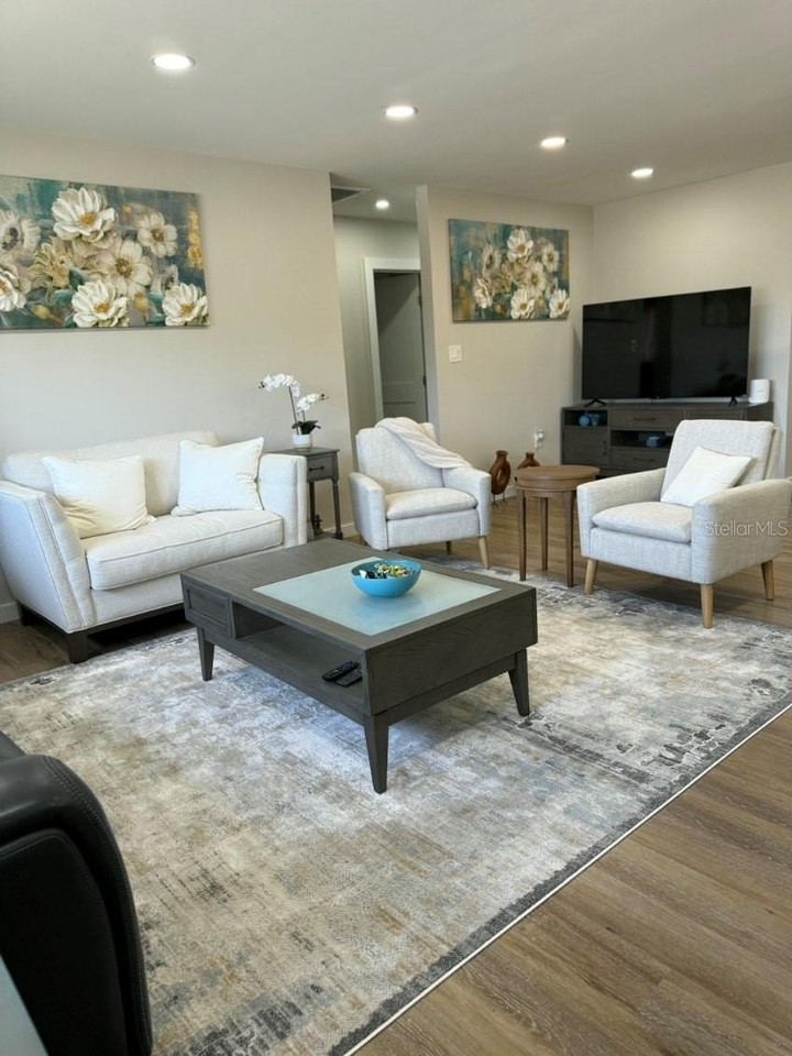 5247 Carmilfra Dr - Photo 3 of 41