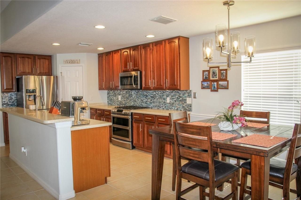 4015 Kingsfield Dr - Photo 7 of 31