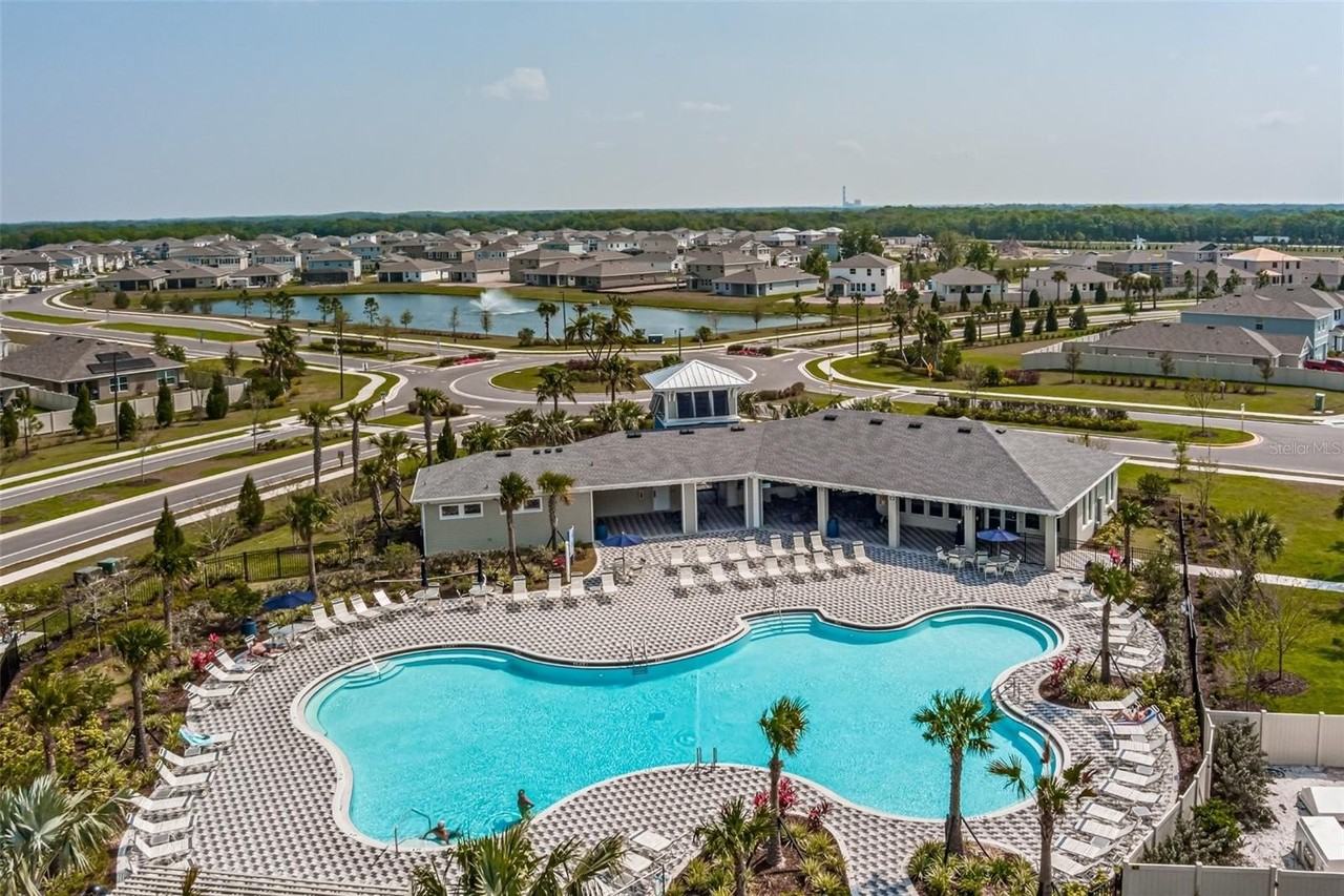 12143 Kingsley Trl - Photo 2 of 37