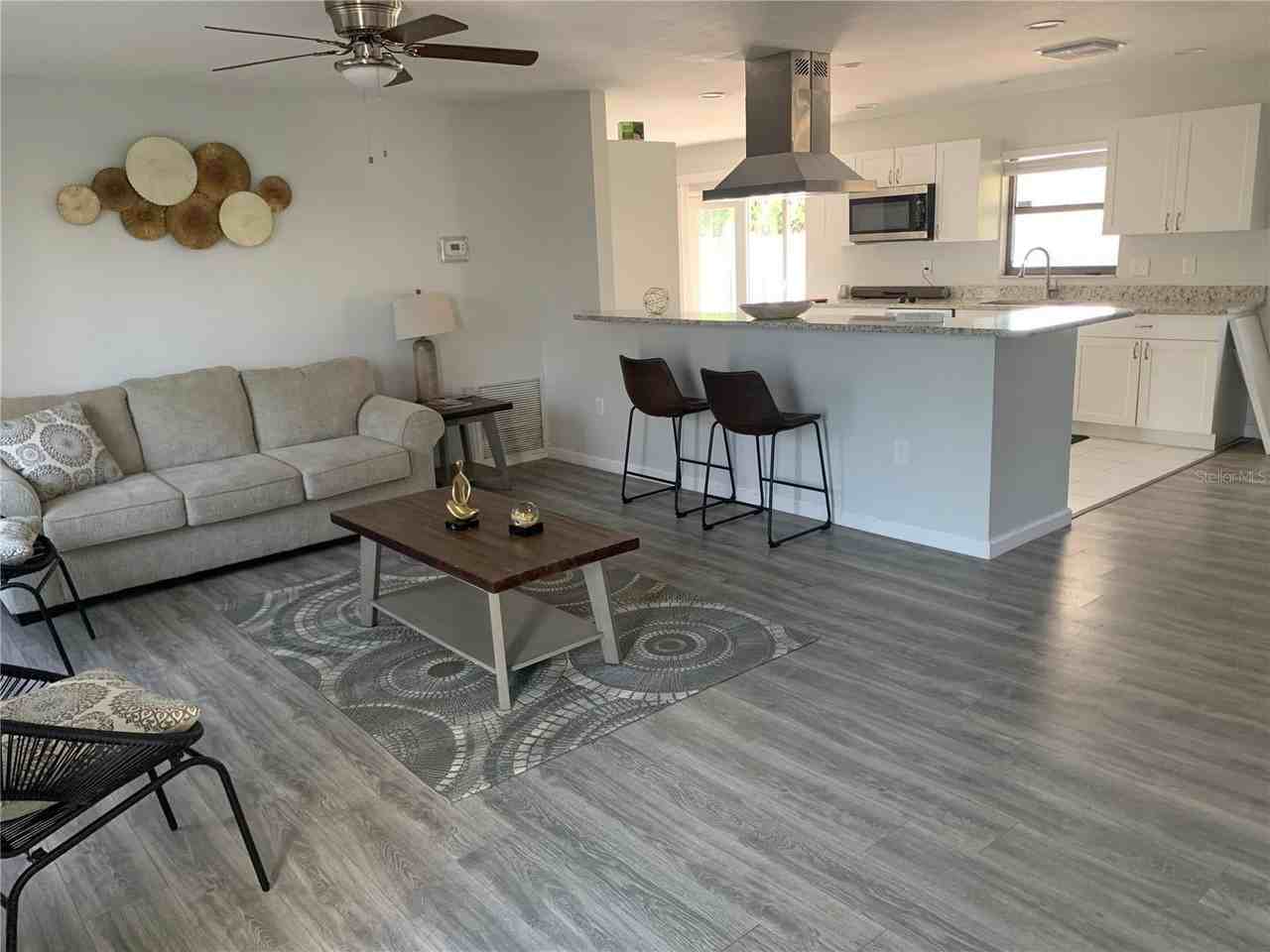 5832 Countrywood Dr - Photo 2 of 8